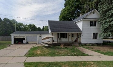 Building Photo - 516 W Wescott Ave