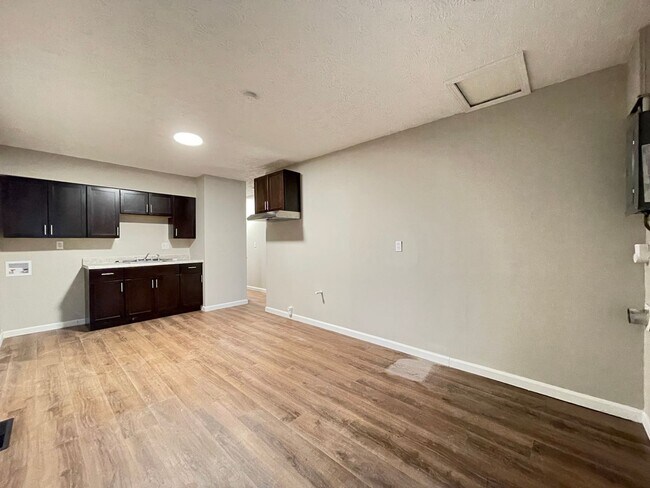 Foto del edificio - Farnam Home: Single Family, 3 Bedroom, Rea...