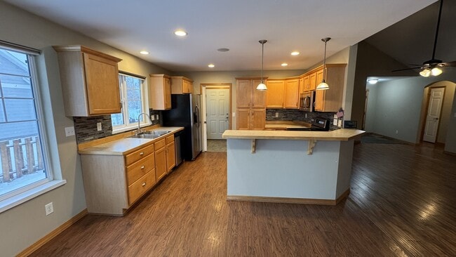 Building Photo - 3003 Oliver St