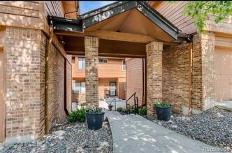 Building Photo - 5555 E Briarwood Ave