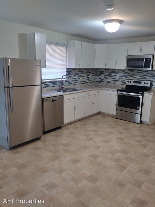 Building Photo - 3 br, 2 bath House - 2611 Laverne Drive