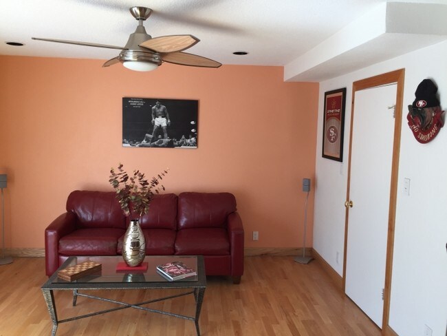 Foto del edificio - 2851 Sunnybank Ln