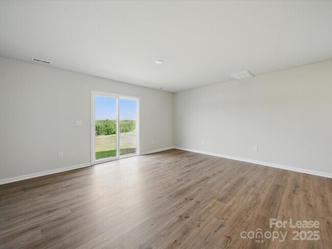 Foto del edificio - 13300 Hampton Bay Ln