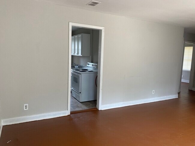 Foto del edificio - 2728 Remington St