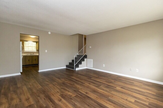 Building Photo - 3640 Missionaire Ave