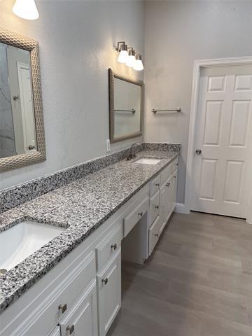 Building Photo - 3160 Delaford Dr