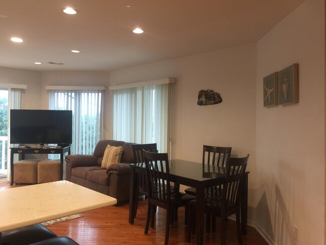Foto del edificio - 407 36th St S