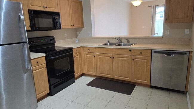 Building Photo - 3005 Palmetto Oak Dr