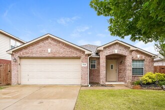 Building Photo - 7936 Meadow Spring Ln
