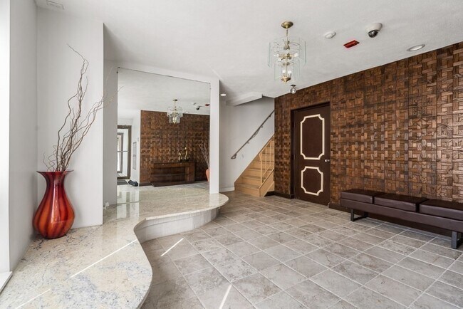 Foto del edificio - 405 Langley Rd