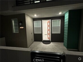 Building Photo - 247 Sash