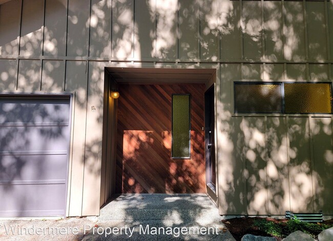 Building Photo - 2 br, 1.5 bath House - 4931 LOVELY LANE SE