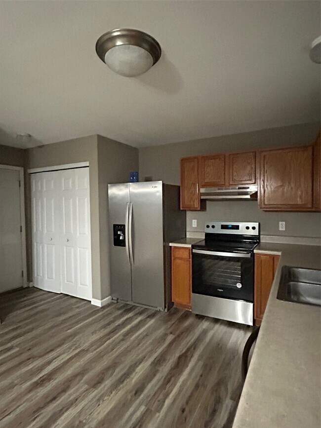 Foto del edificio - 2311 Garden Ln