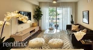 Foto del edificio - 456 NE 25th St