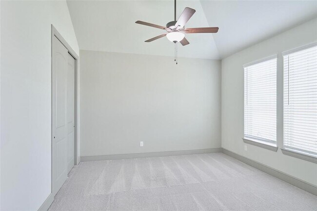Foto del edificio - 22348 Misty Woods Ln
