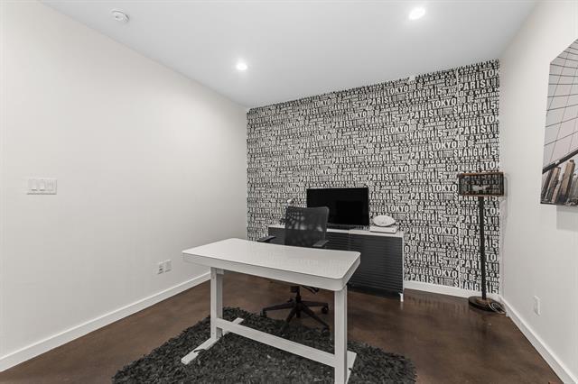 Foto del edificio - 4411 Roseland Ave