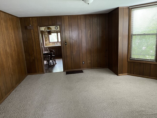 846 Cherry St, Oshkosh, WI 54901 - House Rental in Oshkosh, WI ...