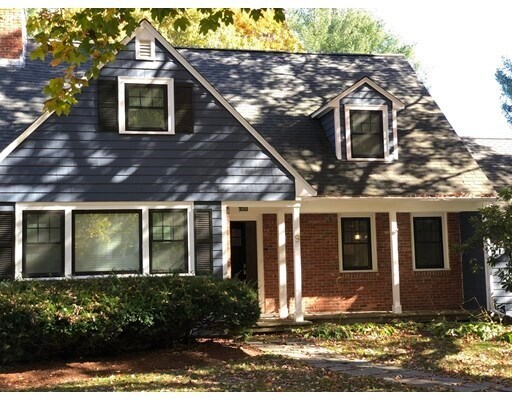 Primary Photo - 9 Hathaway Rd