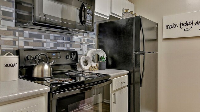 Building Photo - 455 Arbor Pl