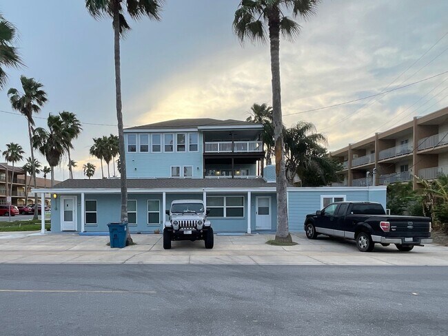 Building Photo - 2507 Gulf Blvd