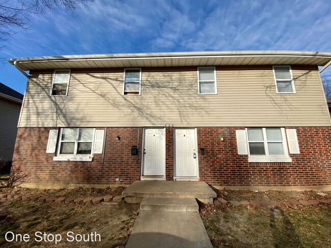 Building Photo - 220 E Hargis St