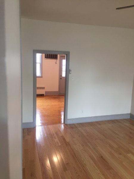 Primary Photo - 311 Graham Ave