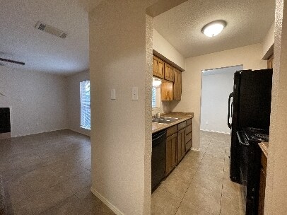 Building Photo - 5516 Lewis Ct