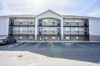 Building Photo - 909 N 500 W