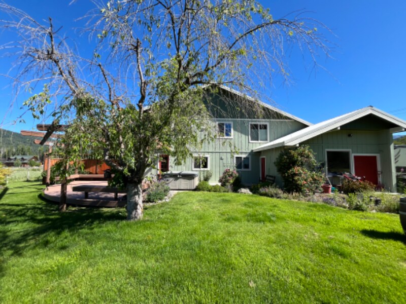 18527 Hazel St, Leavenworth, WA 98826 House Rental in Leavenworth, WA