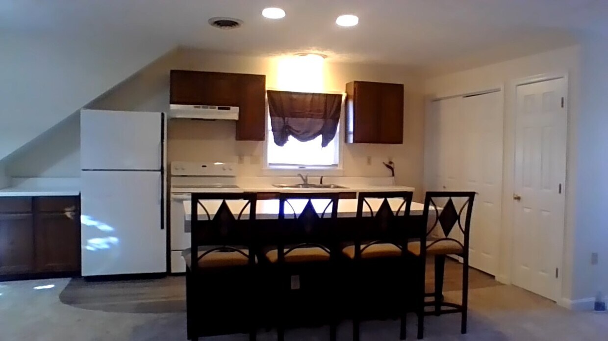 kitchen - 23341 Maddox Rd