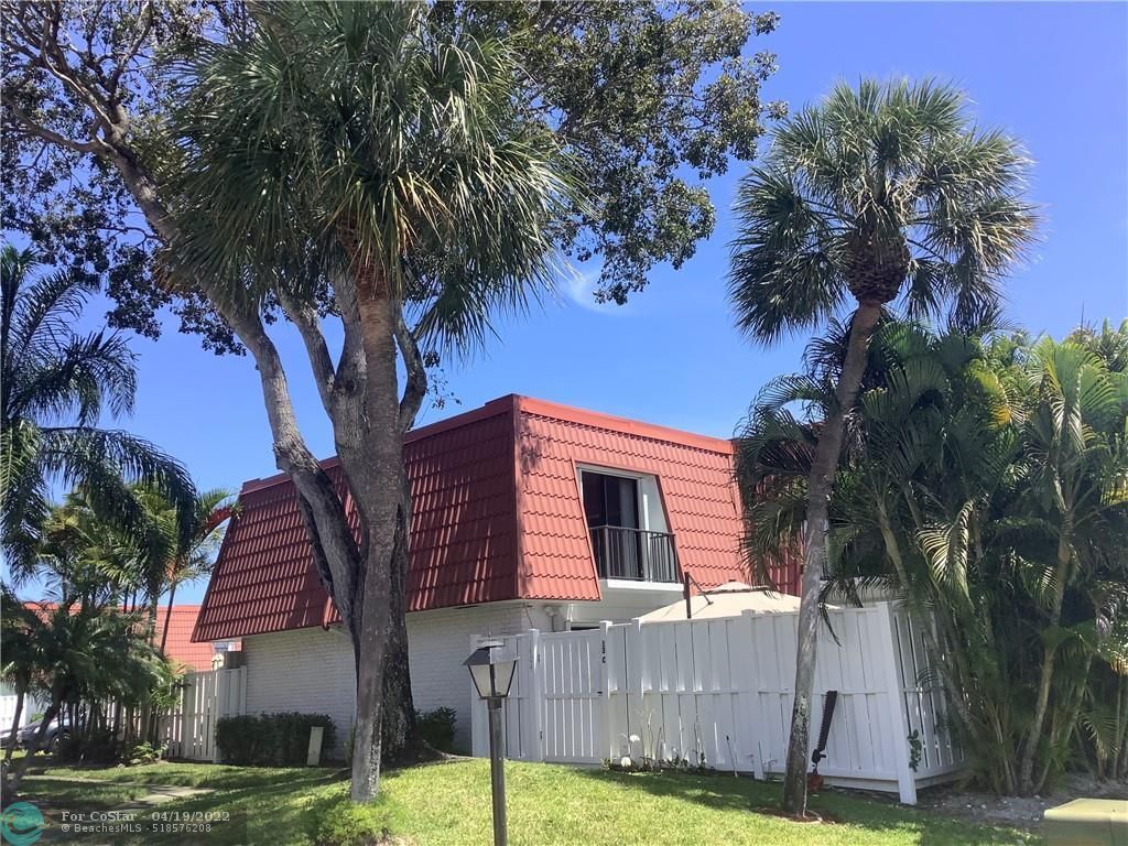 Primary Photo - 1404 Oxford Ln