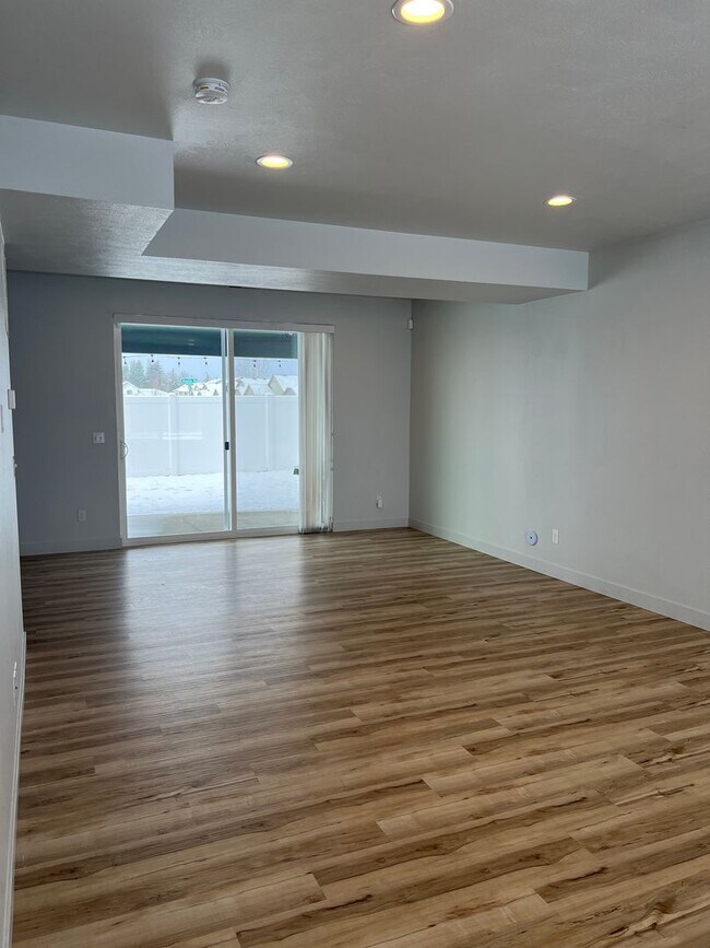Foto del edificio - New on the Market!