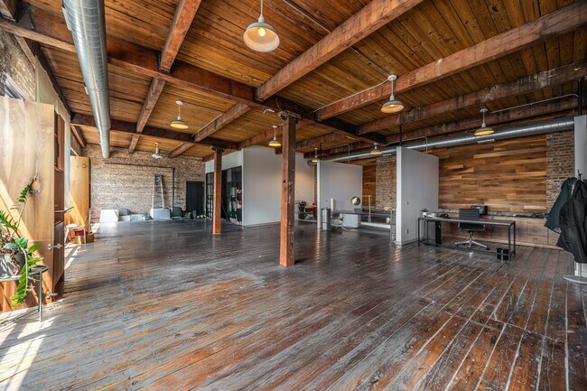 Foto del edificio - 3124 W Carroll Ave