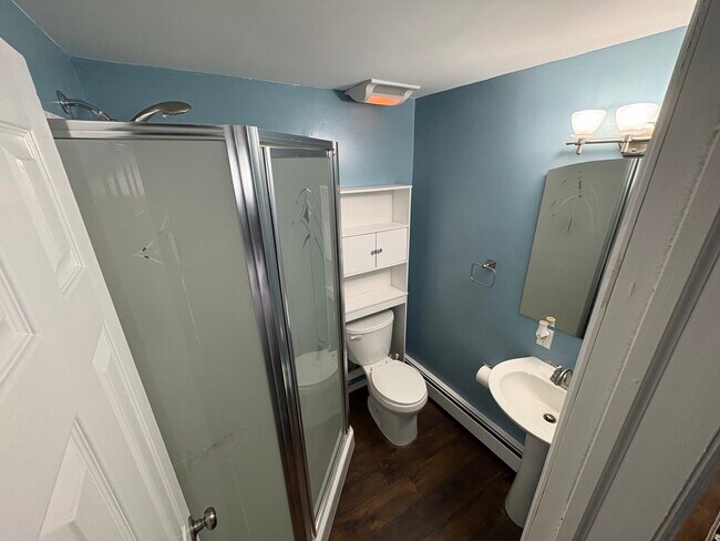 Foto del edificio - 169 Fifty Acre Rd S