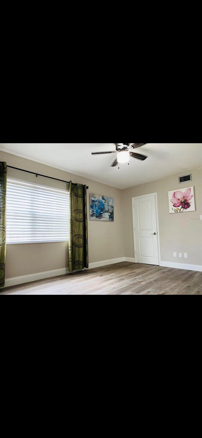 1000 S Semoran Blvd Unit 401, Winter Park, FL 32792 Condo for Rent in Winter Park, FL