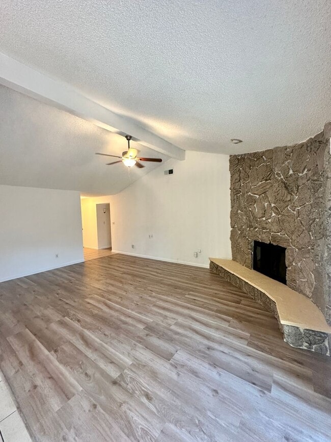 Photo - 1211 Cedar Tree Way House