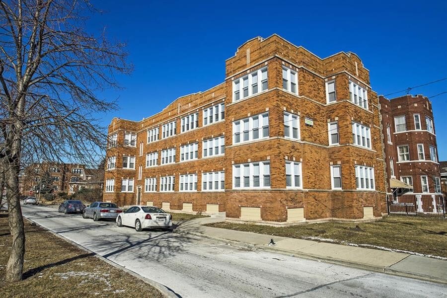Foto principal - 7654 S Marshfield Ave