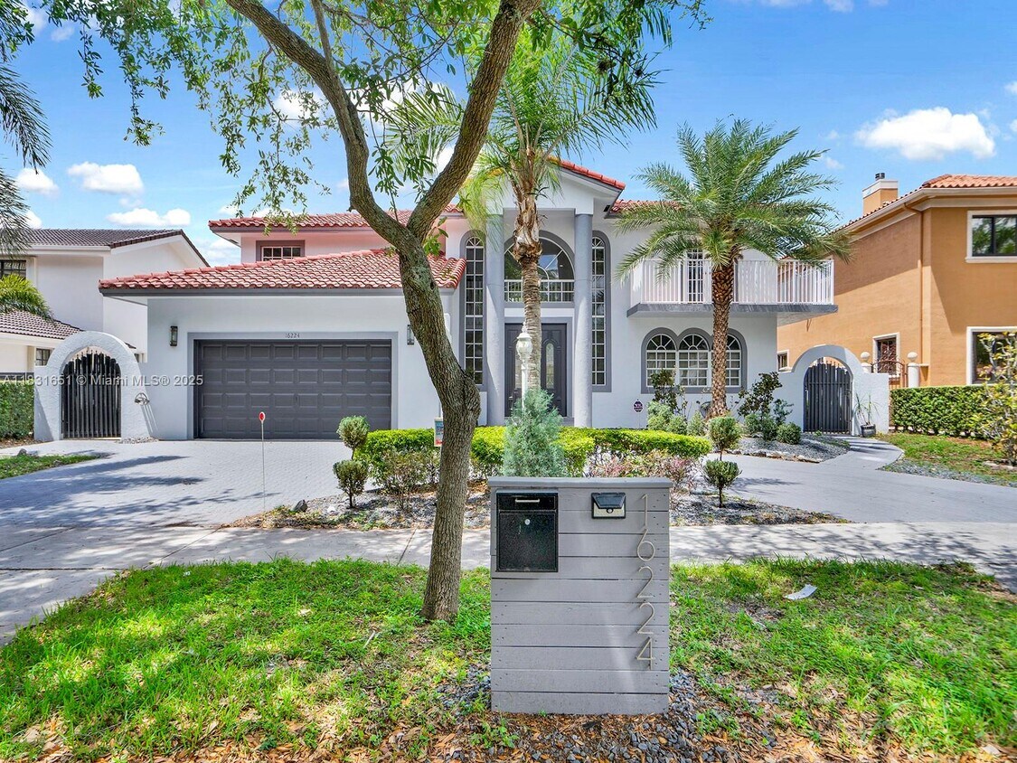 Foto principal - 16224 NW 82nd Pl