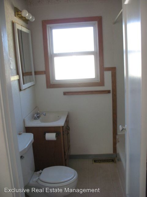 Building Photo - 3 br, 1 bath House - 3854 Summers Lane