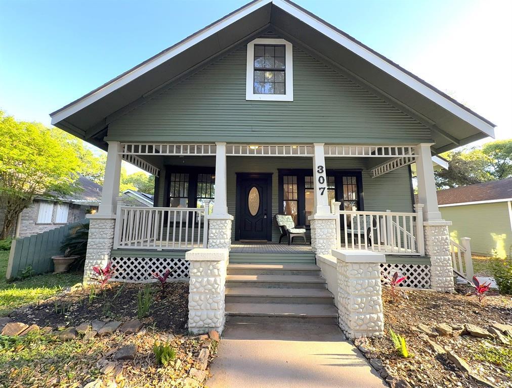 Foto principal - 307 11th St N