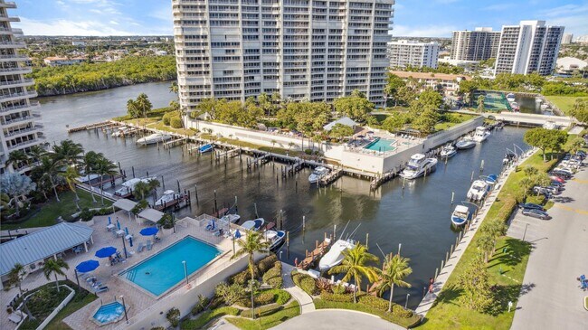 Foto del edificio - 4001 N Ocean Blvd