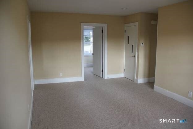 Building Photo - 32 Ledyard Ave