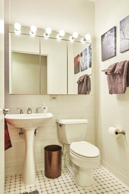 Foto del edificio - Spacious with Amazing Sunlight