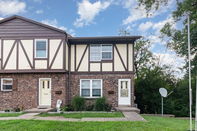 Foto del edificio - 4600-4606 Glenway Ave