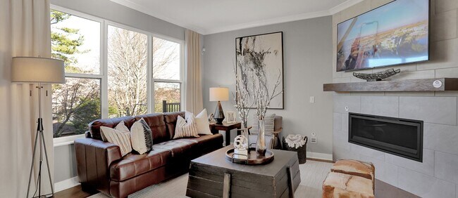 Living Room - 13086 Grand Vue Dr