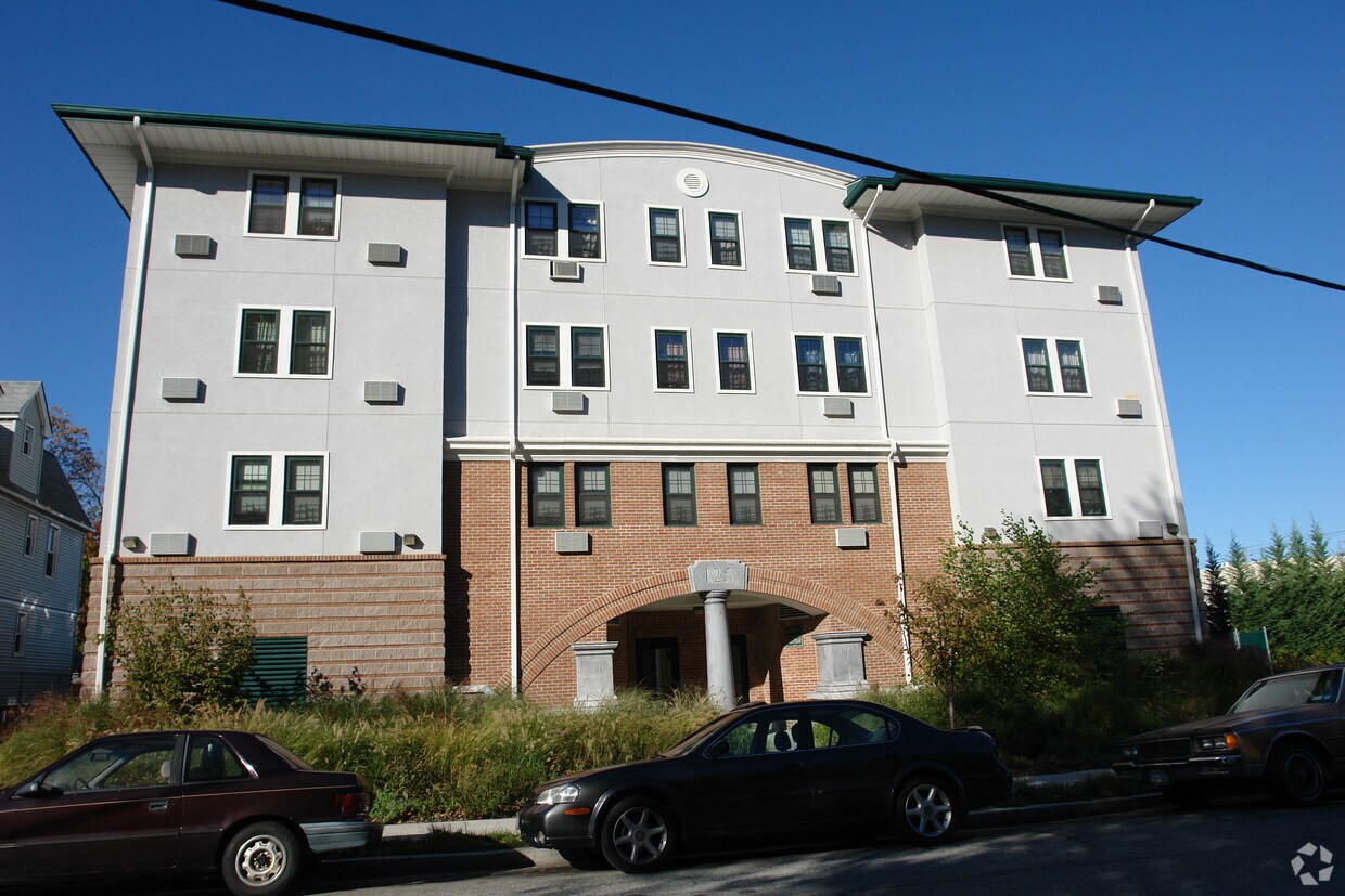 Livingston Terrace Apartments in Yonkers, NY