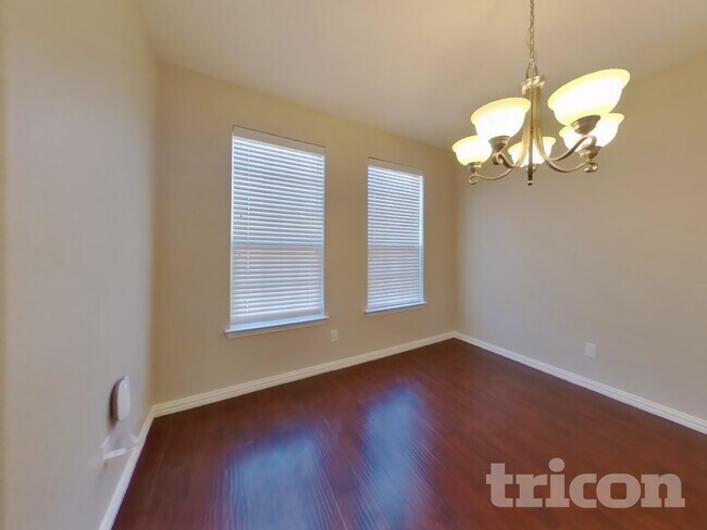 Foto del edificio - 9108 Yellow Cedar Trail