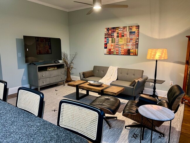 Foto del edificio - 943 N Ormewood Park Dr SE