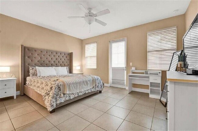 Foto del edificio - 2930 Cascada Isles Way