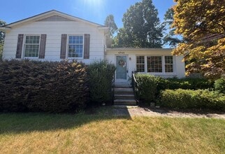 Building Photo - 4705 Radcliff Rd